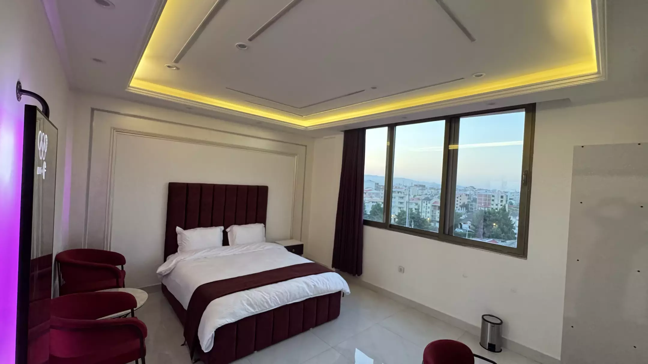Alibaba https://cdn.alibaba.ir/ostorage/hotel-accommodation-images/6a97f555ece37da9b7dd2a1e_سوئیت مستر دونفره.webp